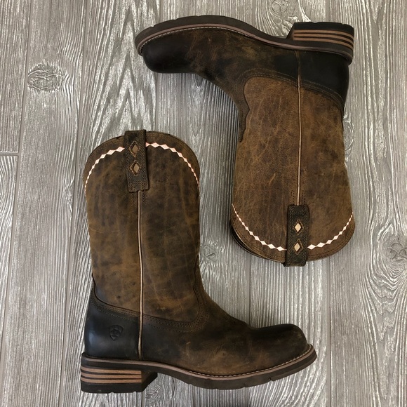 Ariat Shoes - Ariat Rustic Boots w/ Pink Details